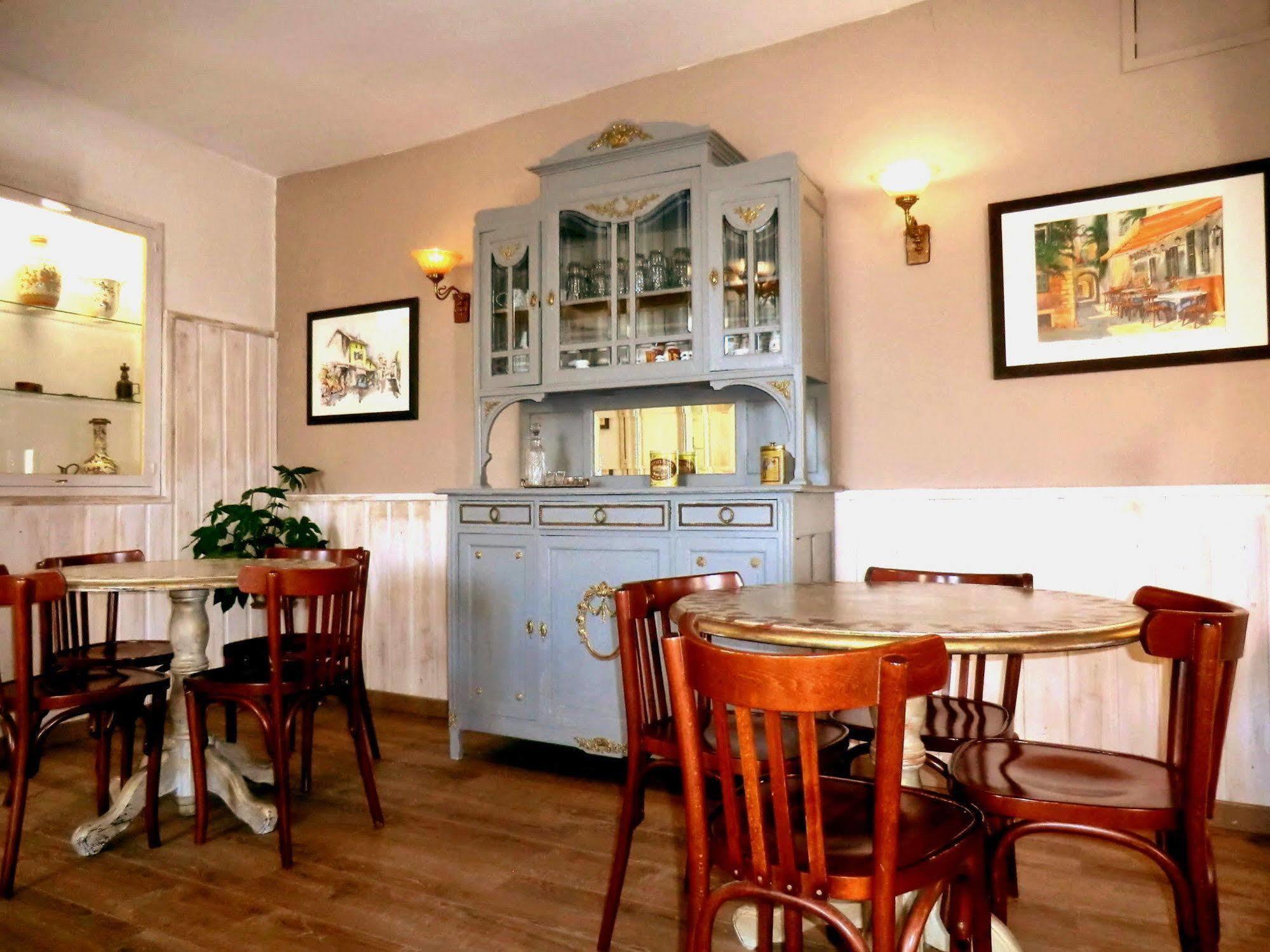 Hotel Du Parc, Avignon Est, The Originals City, Антрег-сюр-ла-Сорг Экстерьер фото