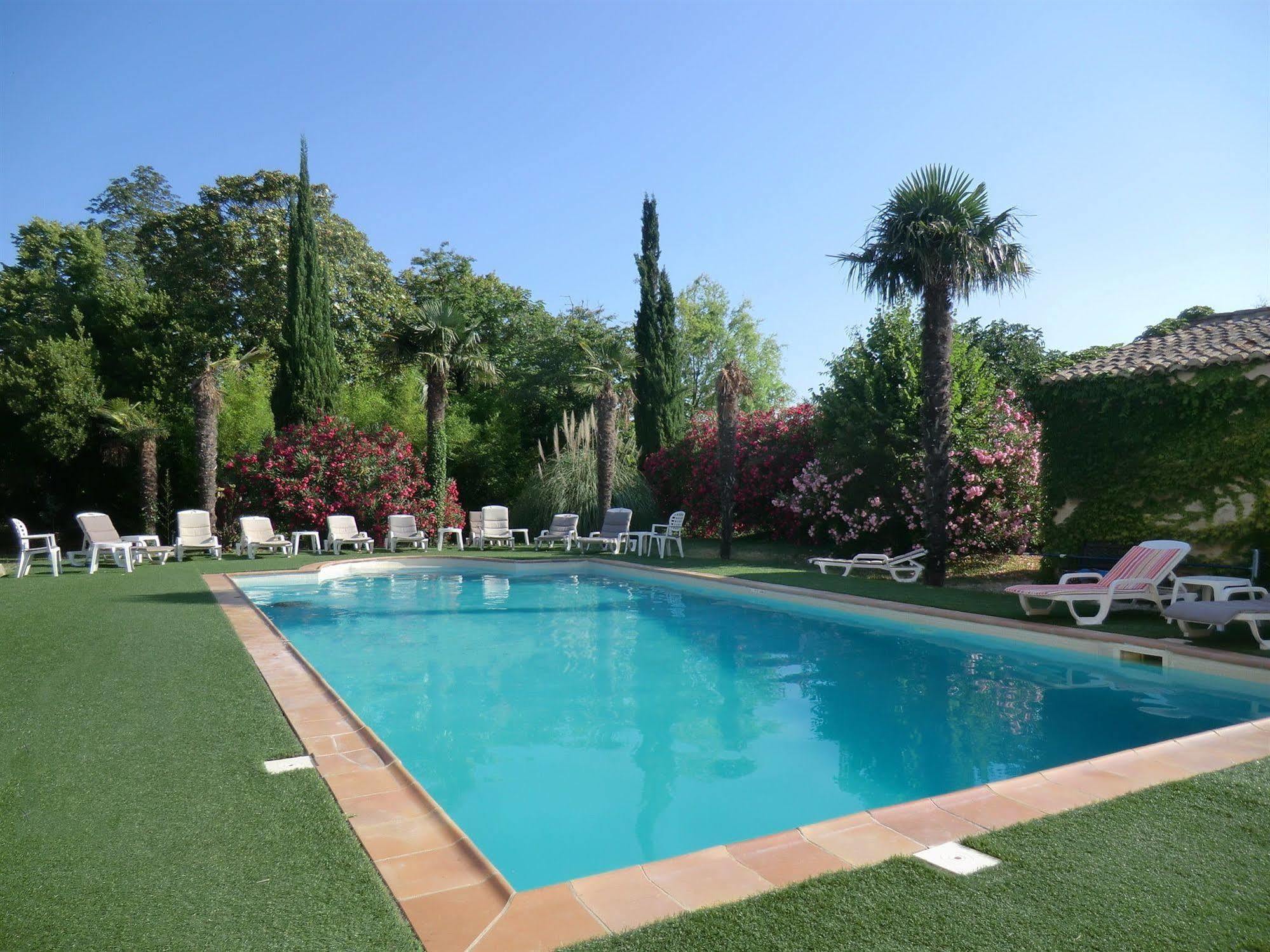 Hotel Du Parc, Avignon Est, The Originals City, Антрег-сюр-ла-Сорг Экстерьер фото
